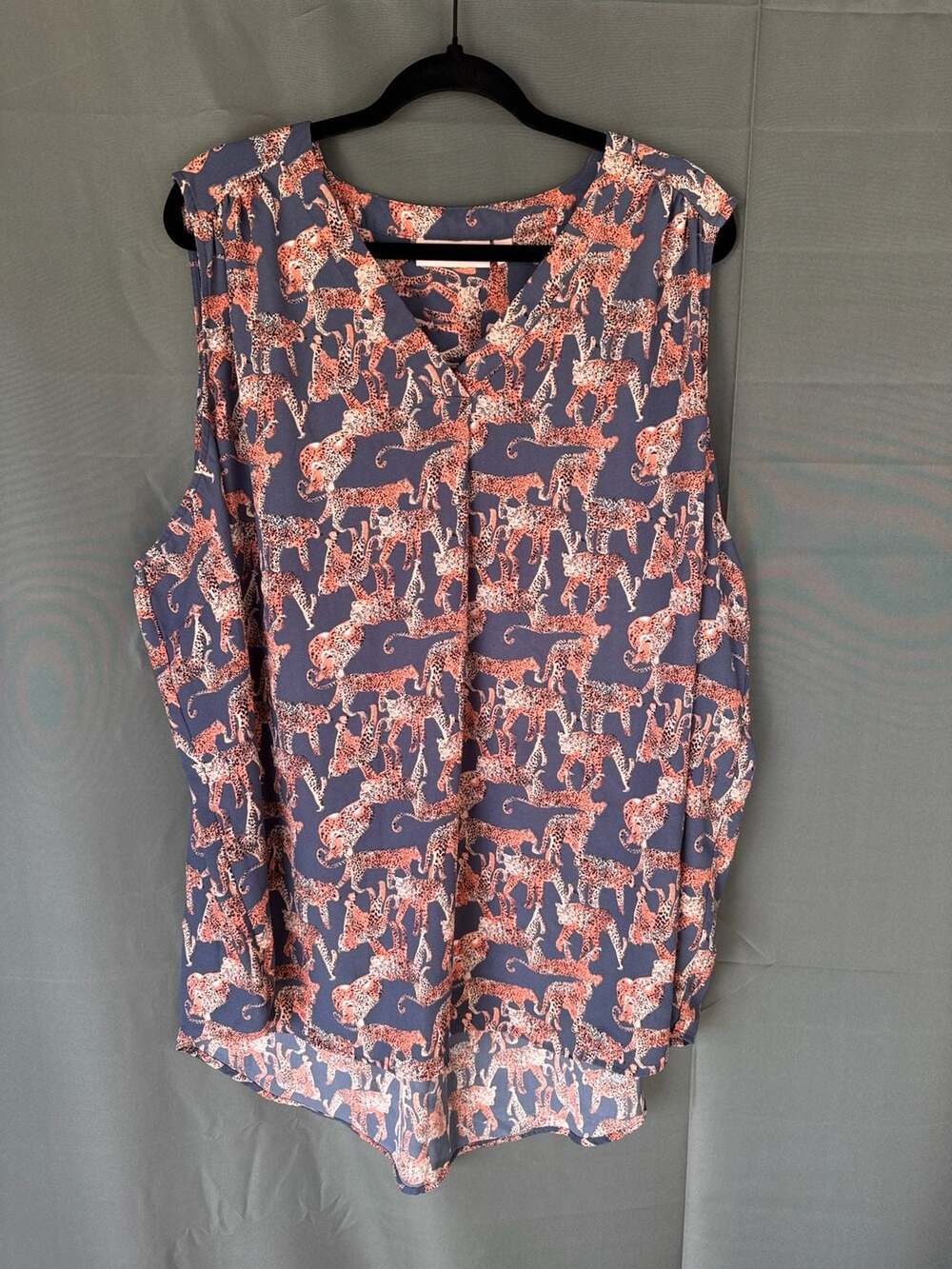 EVRI Sleeveless V-Neck Leopard Print Blouse Size 3X